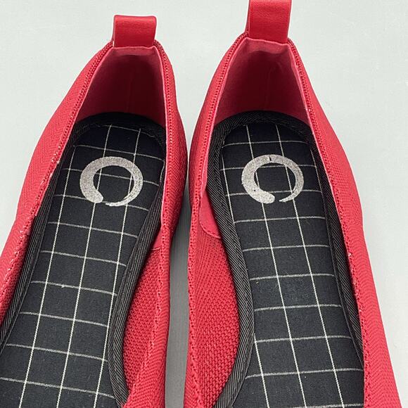 NEW Journee Collection Women’s Veata Soft Knit Flats Red Size 6.5 - Picture 5 of 11